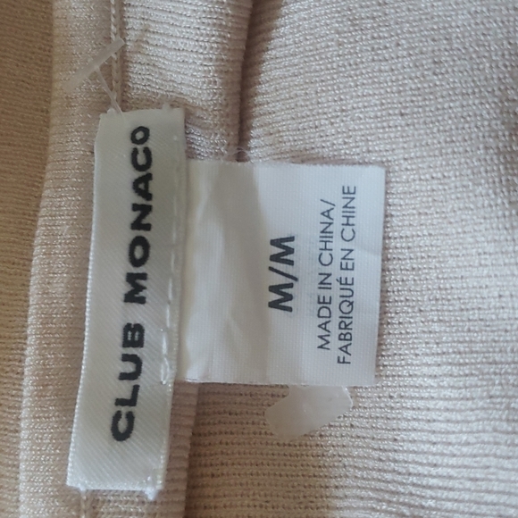 Club Monaco Cold Shoulder Ruffled Sleeve Top. - Picture 9 of 9